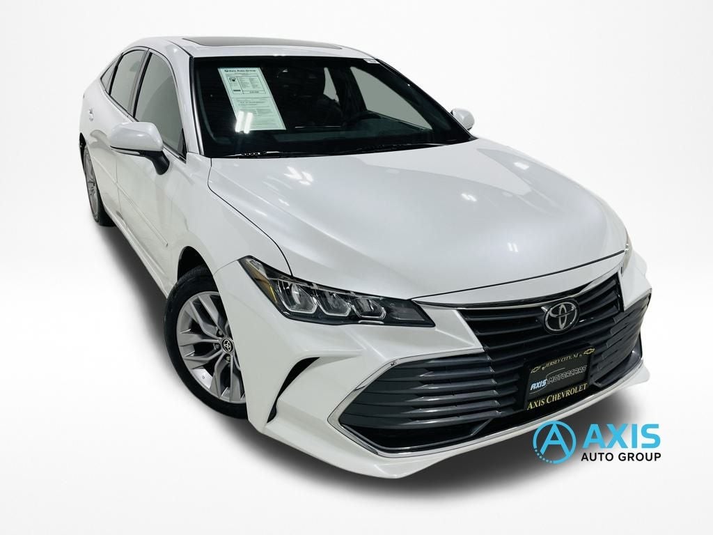 2022 Toyota Avalon XLE