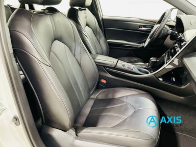 2022 Toyota Avalon XLE