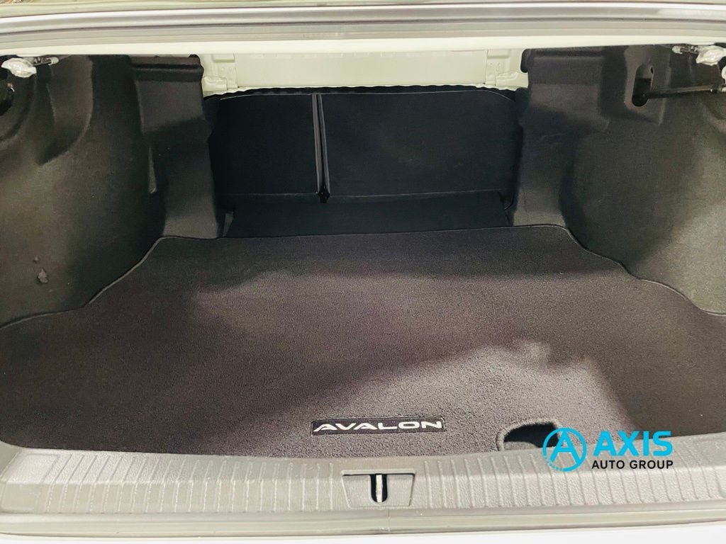 2022 Toyota Avalon XLE