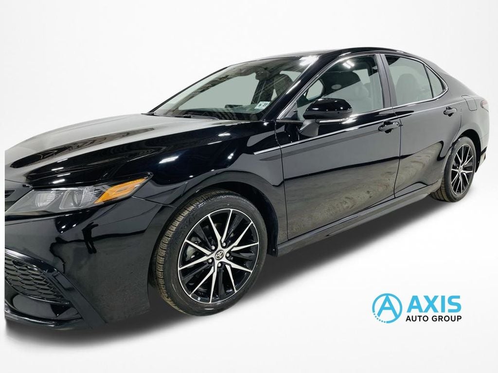2023 Toyota Camry SE AWD