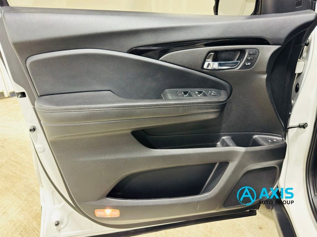 2022 Honda Pilot 2WD Touring 8 Passenger