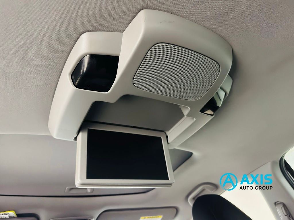 2022 Honda Pilot 2WD Touring 8 Passenger