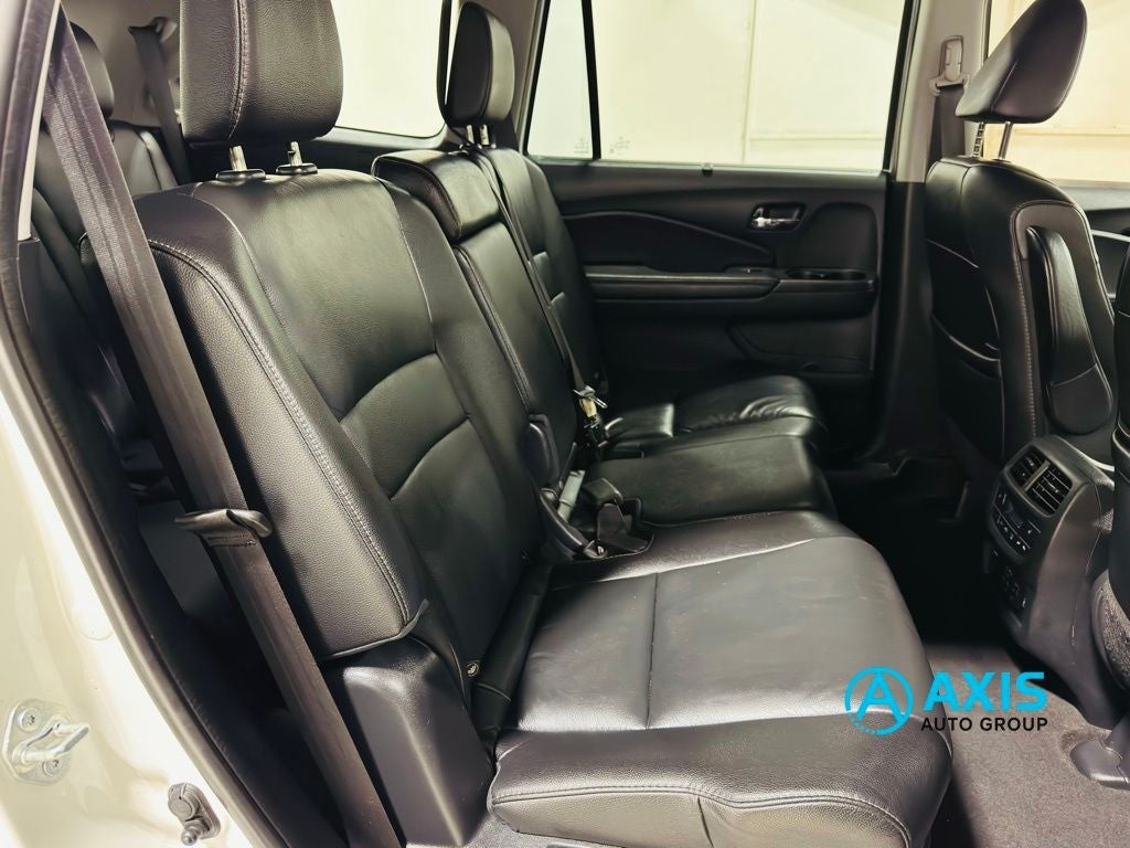 2022 Honda Pilot 2WD Touring 8 Passenger