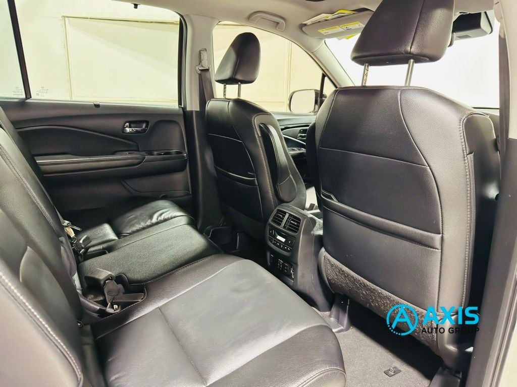 2022 Honda Pilot 2WD Touring 8 Passenger