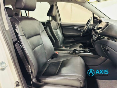 2022 Honda Pilot 2WD Touring 8 Passenger