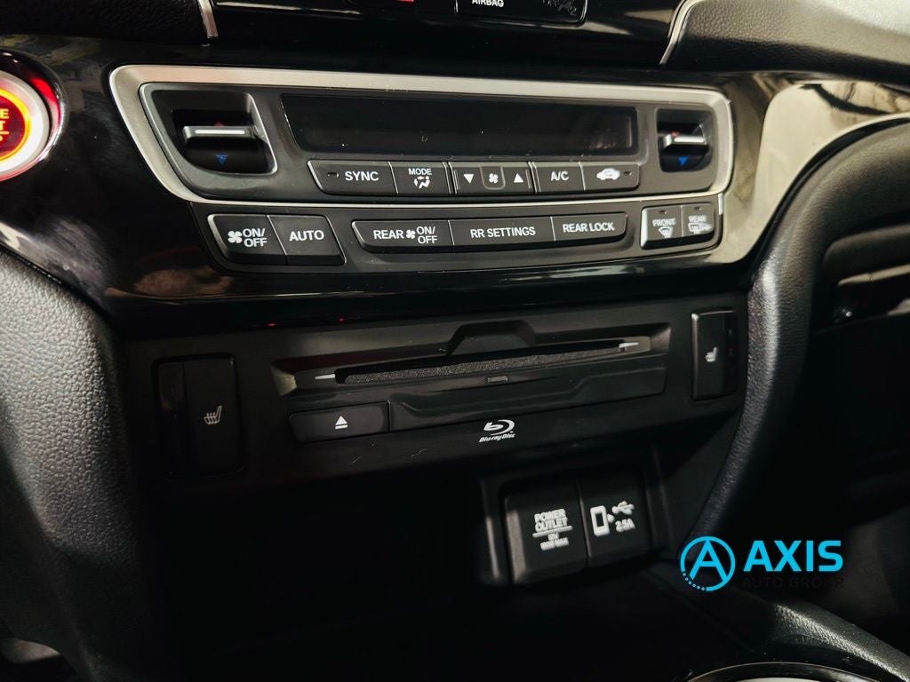 2022 Honda Pilot 2WD Touring 8 Passenger