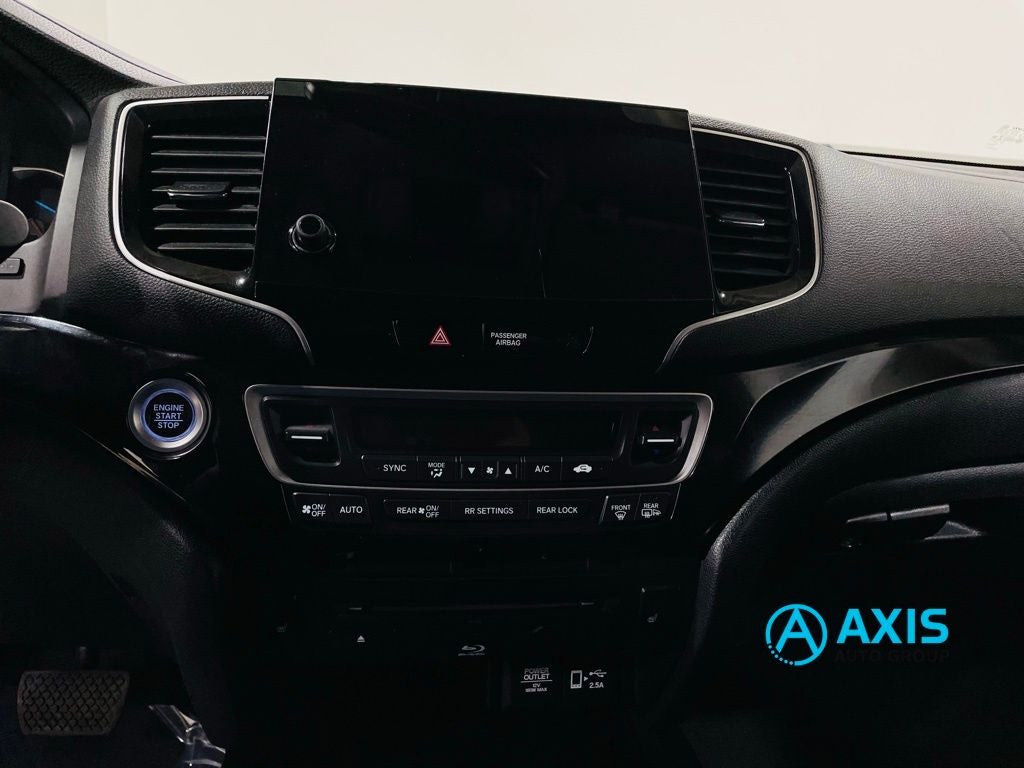 2021 Honda Pilot AWD Touring 8 Passenger