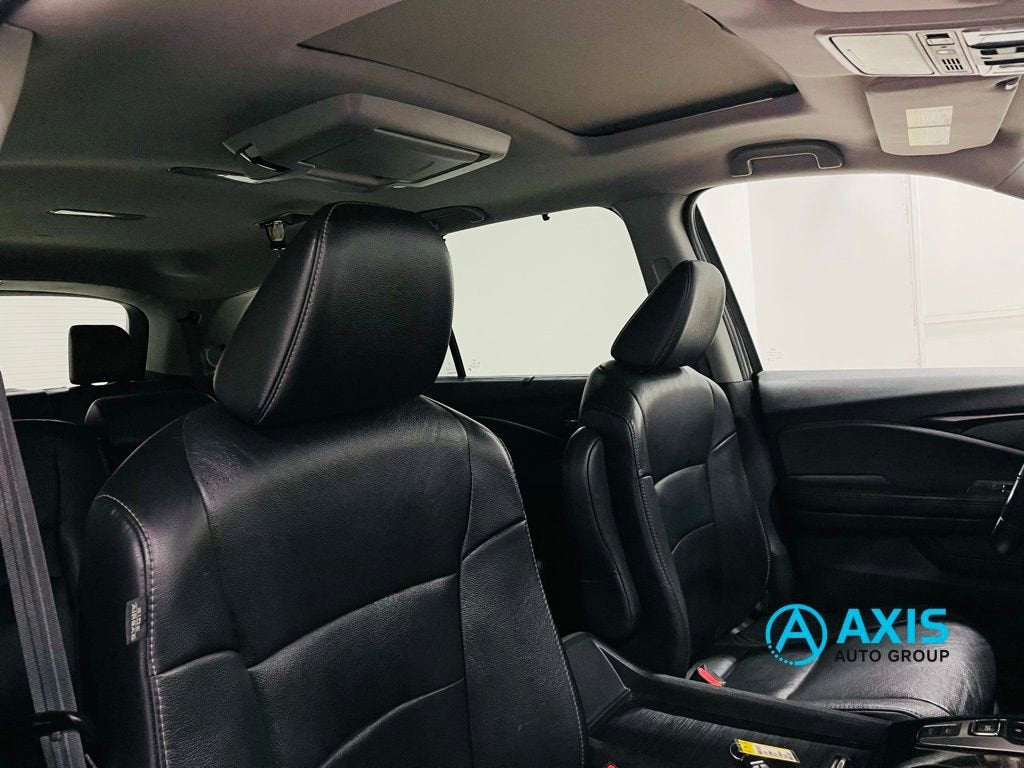2021 Honda Pilot AWD Touring 8 Passenger