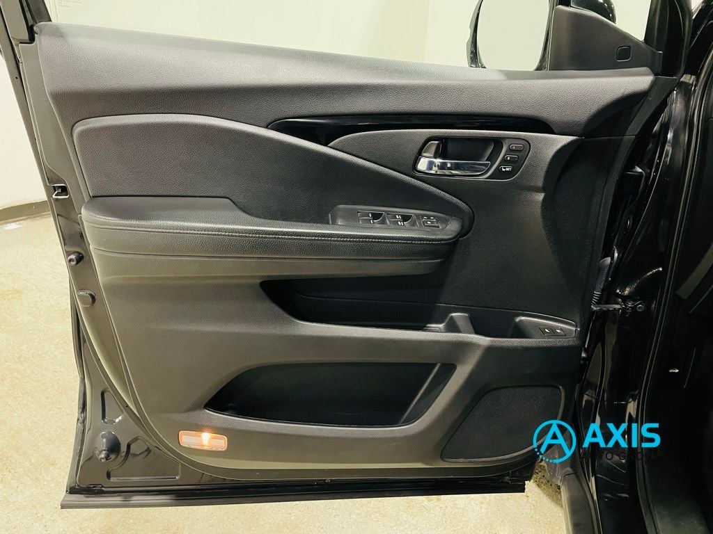 2021 Honda Pilot AWD Touring 8 Passenger