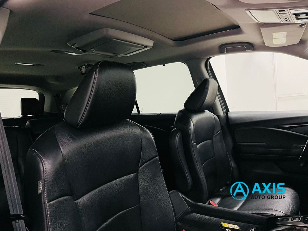 2021 Honda Pilot AWD Touring 8 Passenger
