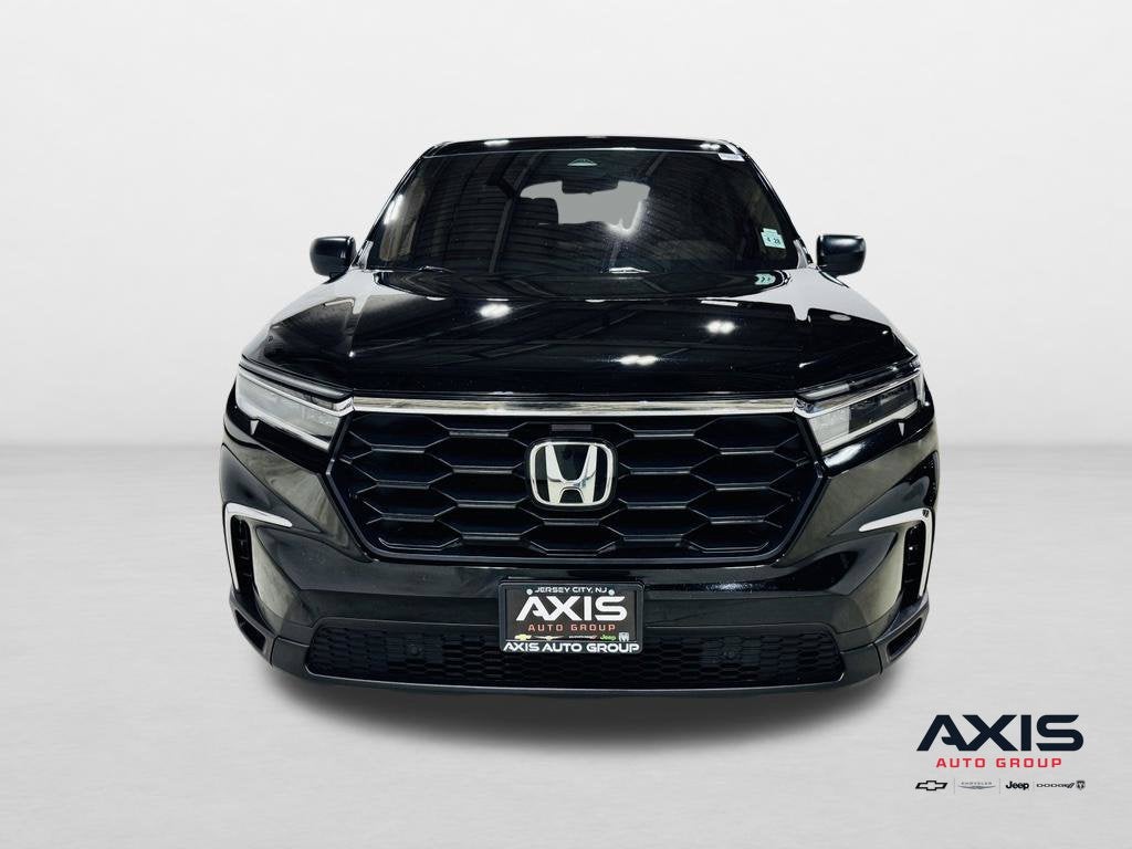 2023 Honda Pilot AWD LX