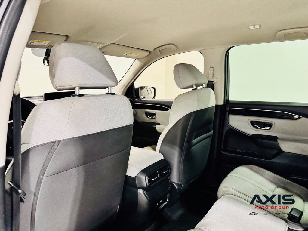 2023 Honda Pilot AWD LX