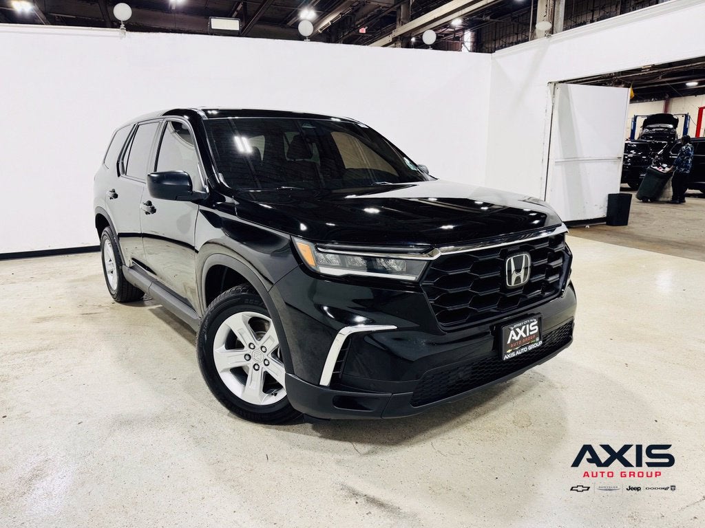 2023 Honda Pilot AWD LX