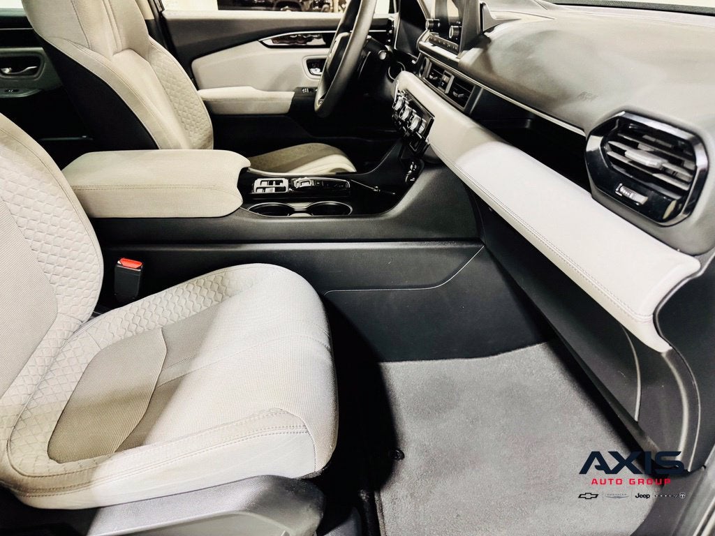 2023 Honda Pilot AWD LX