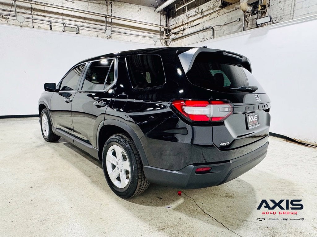 2023 Honda Pilot AWD LX