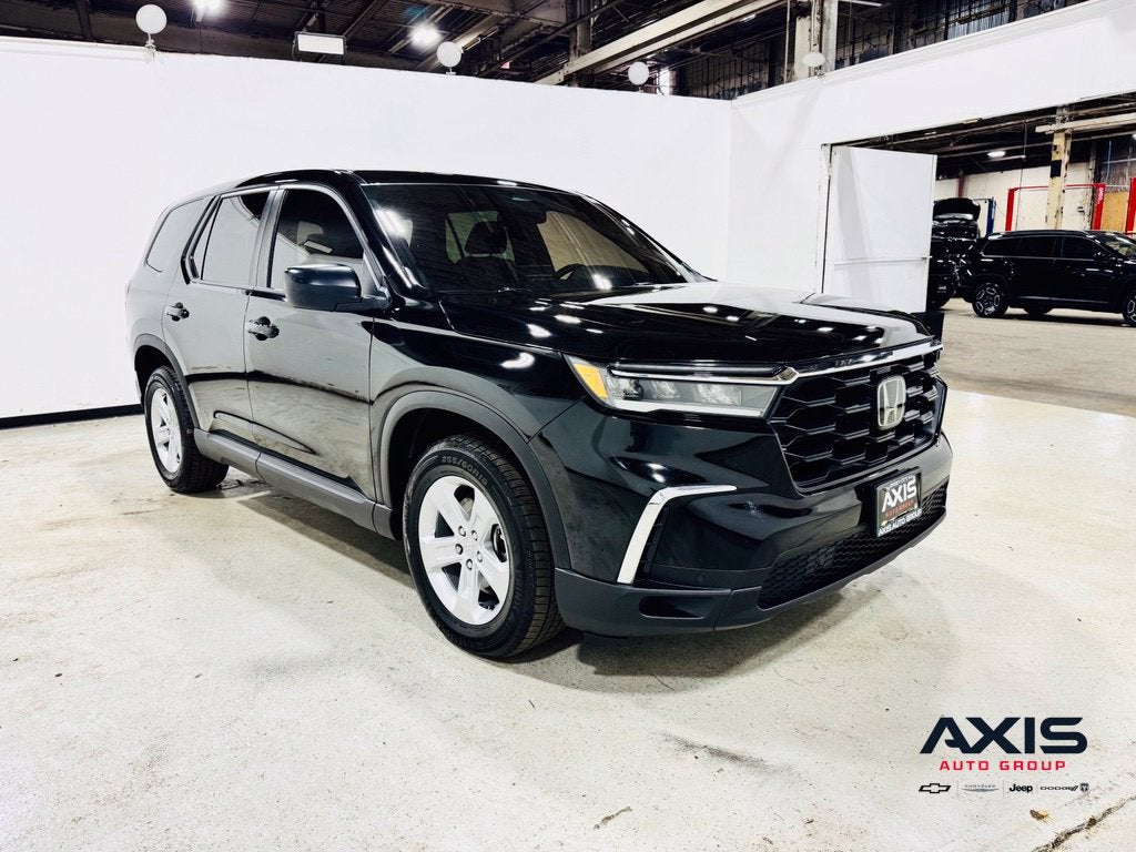 2023 Honda Pilot AWD LX