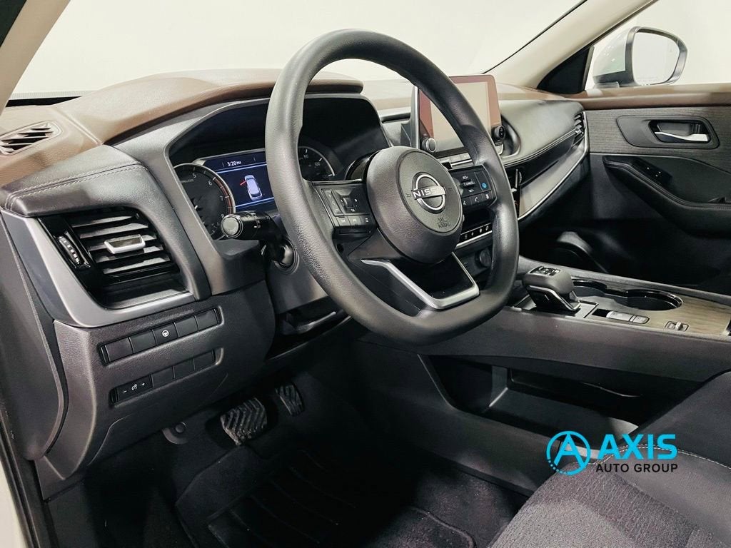 2022 Nissan Rogue SV FWD