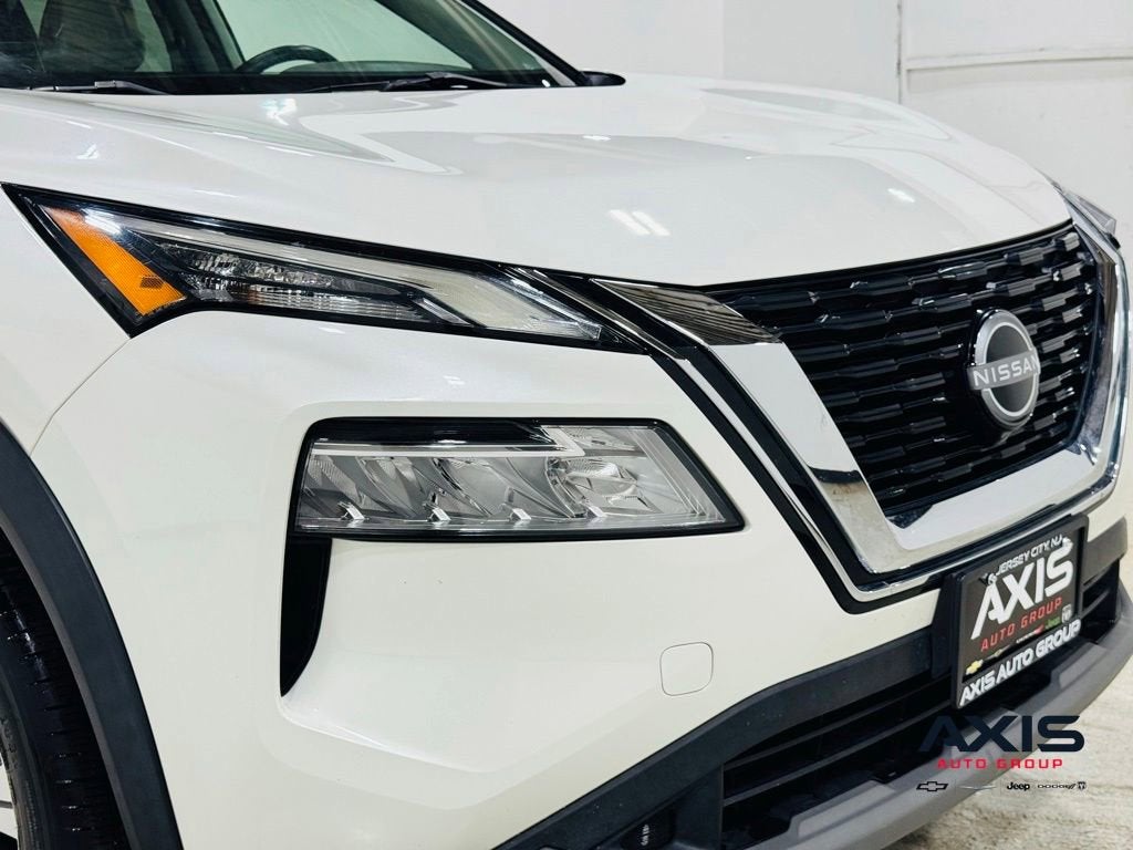 2022 Nissan Rogue SV FWD
