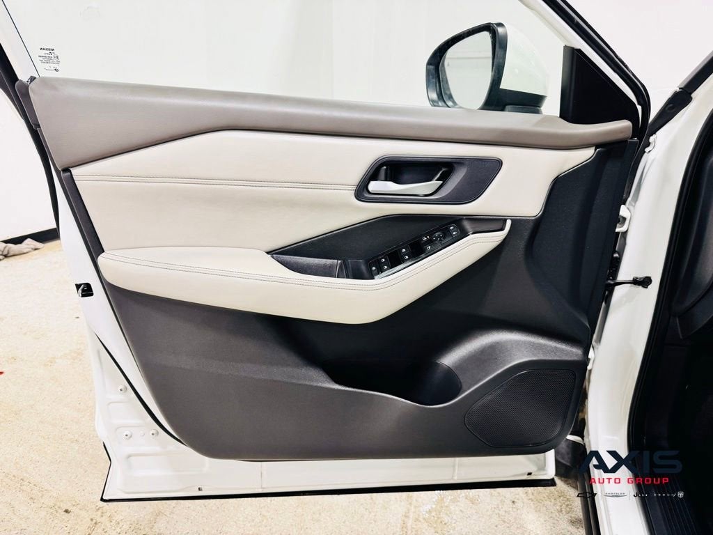 2022 Nissan Rogue SV FWD