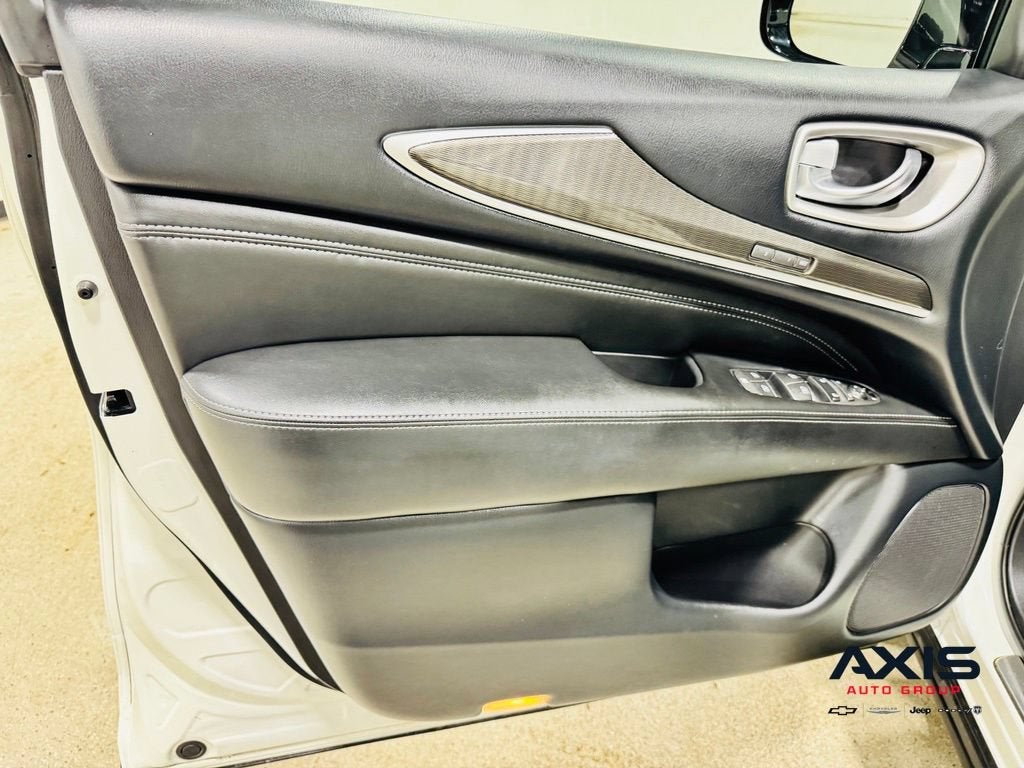 2019 INFINITI QX60 LUXE