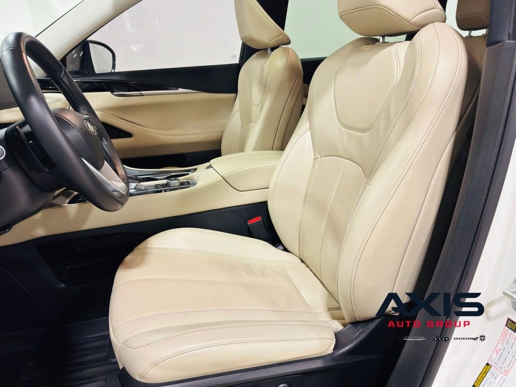 2022 INFINITI QX60 PURE