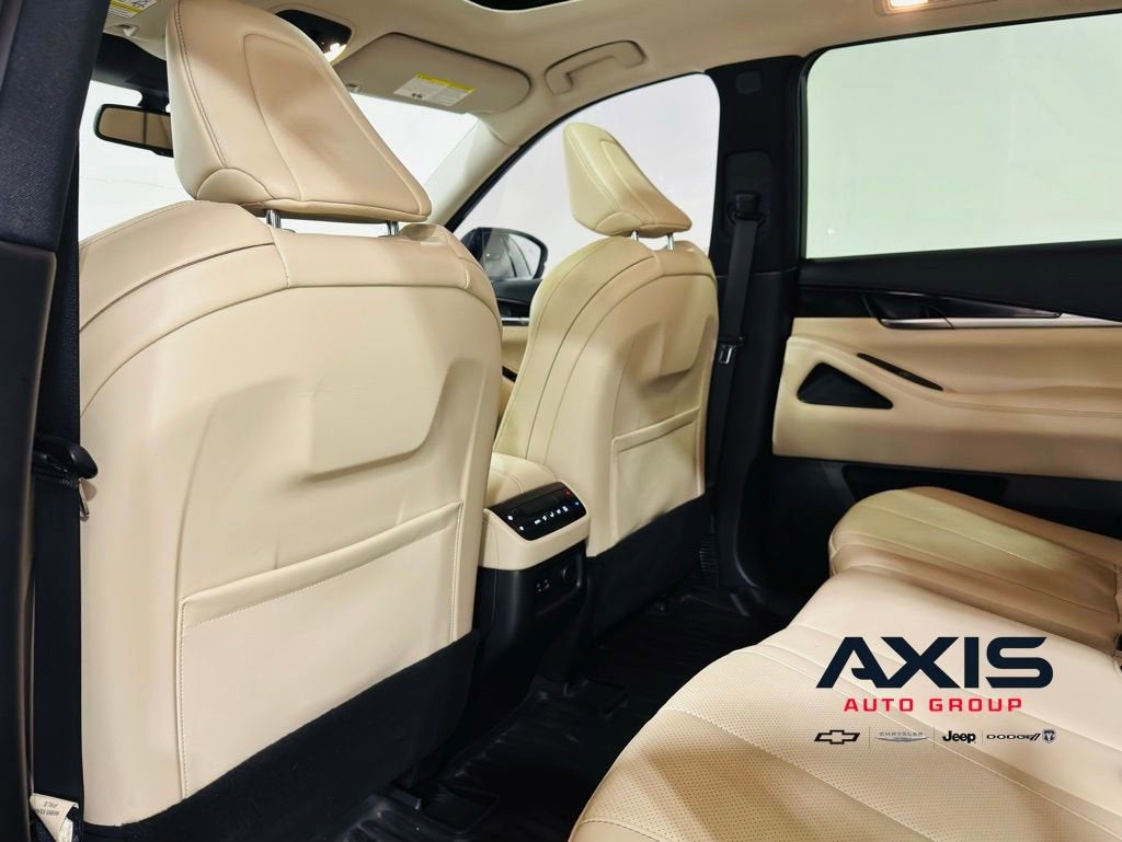 2022 INFINITI QX60 PURE