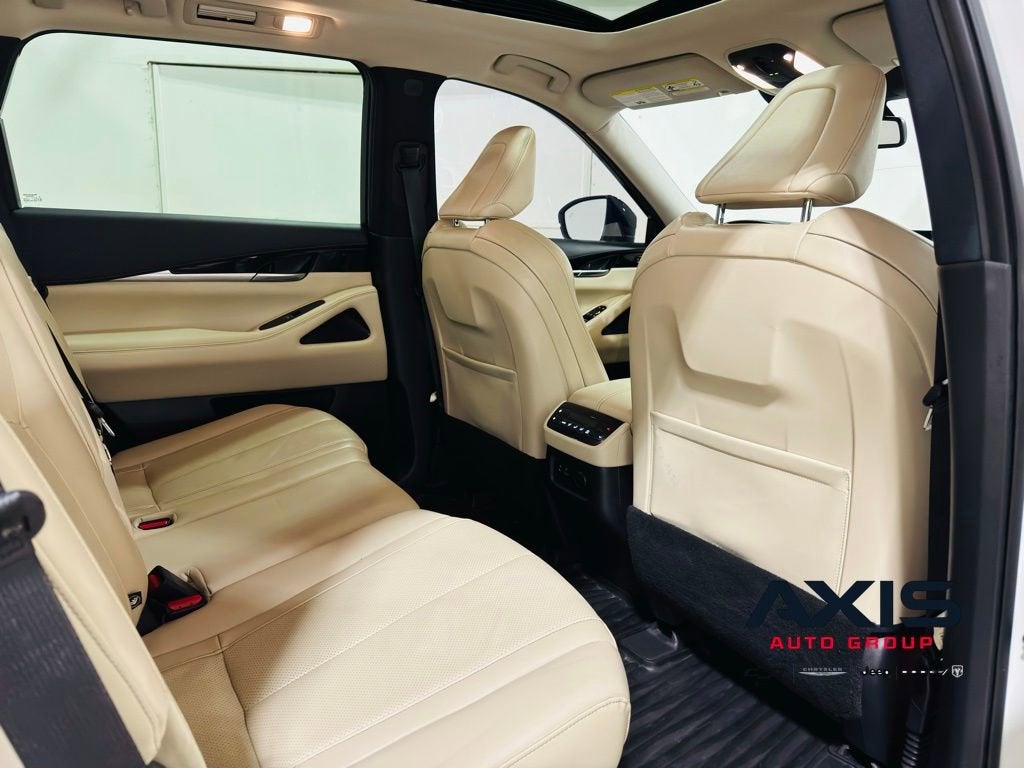 2022 INFINITI QX60 PURE