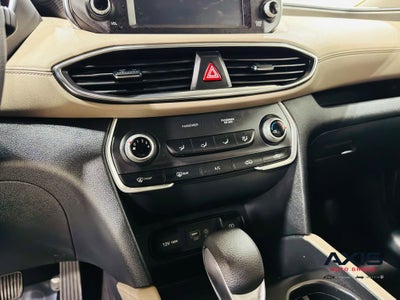 2019 Hyundai Santa Fe SE
