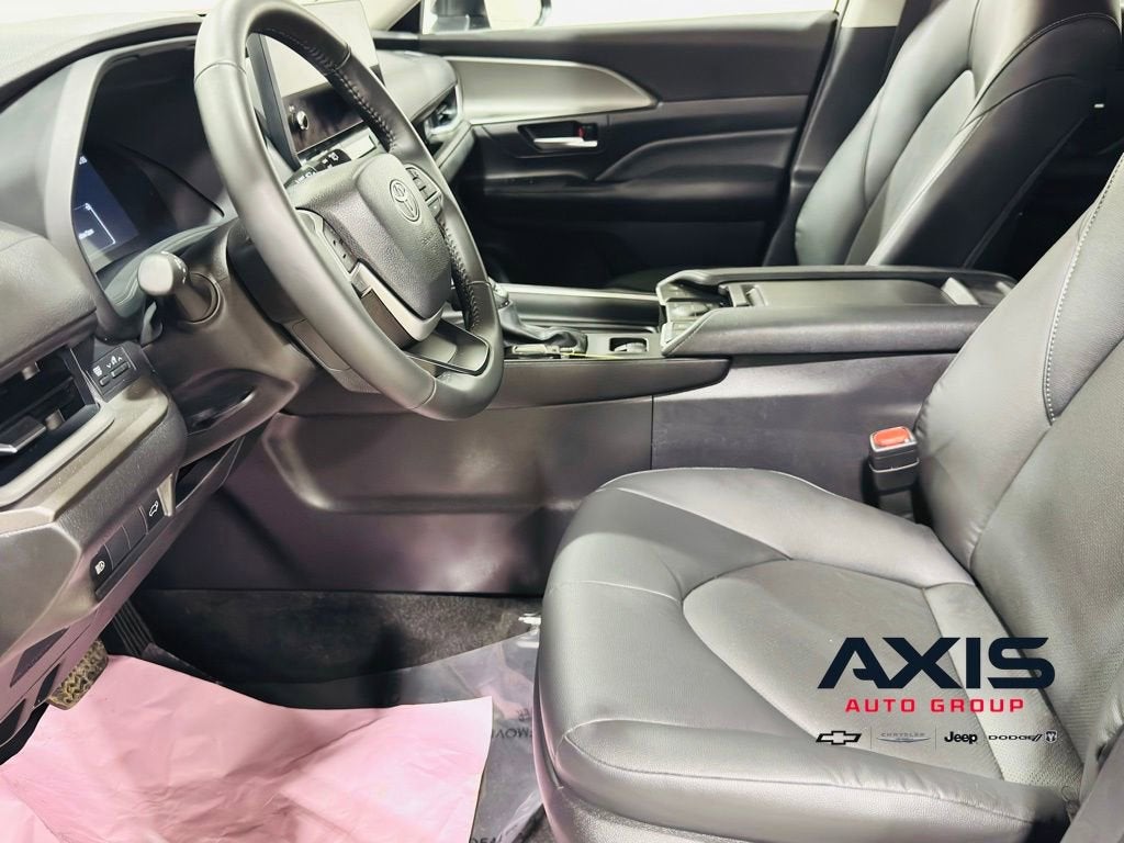 2025 Toyota Grand Highlander XLE