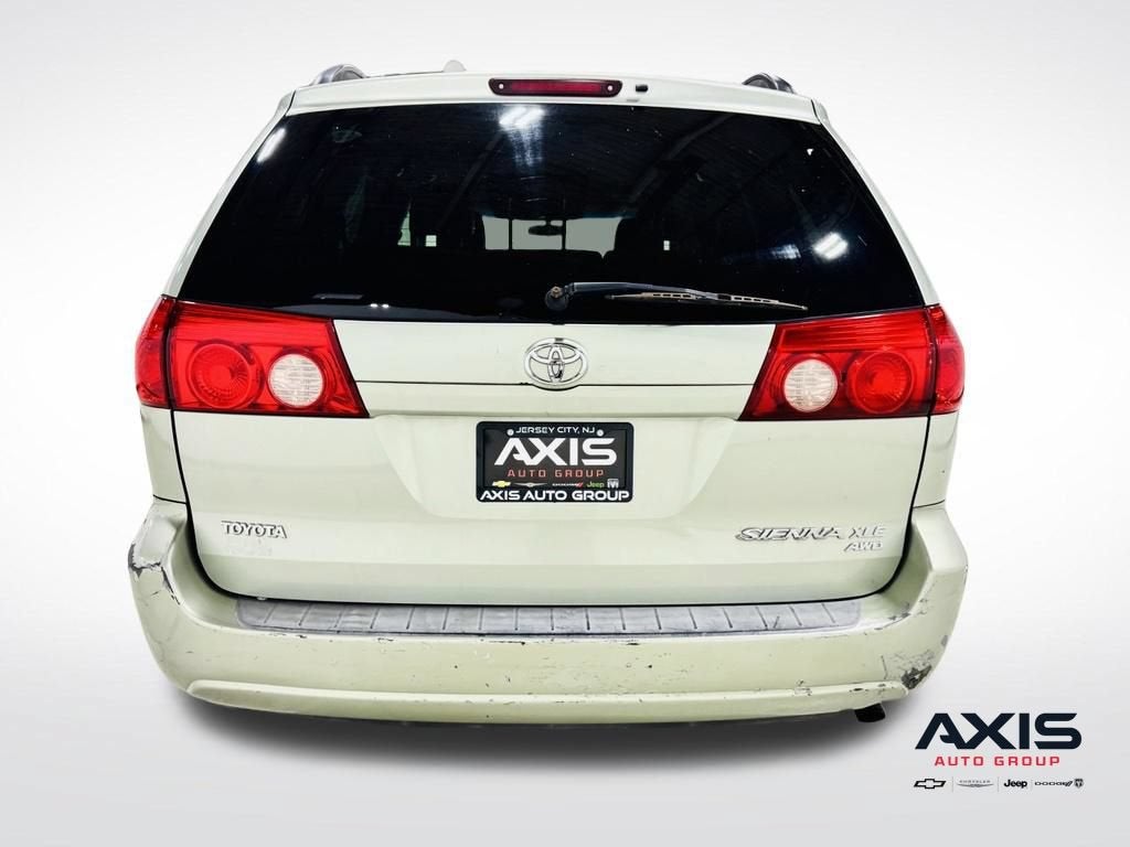 2006 Toyota Sienna XLE