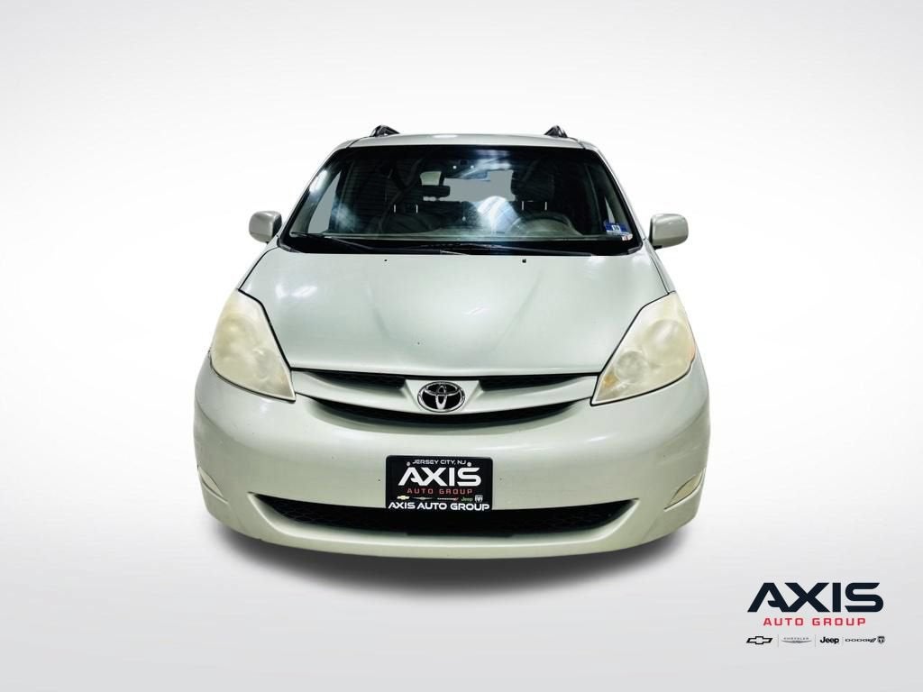 2006 Toyota Sienna XLE