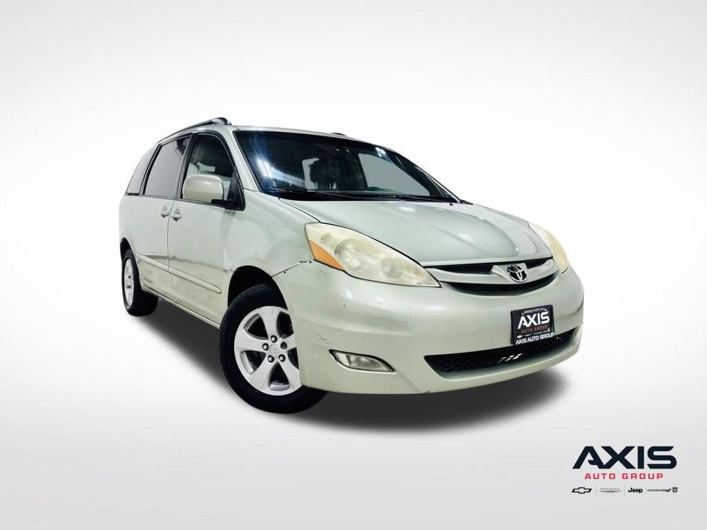 2006 Toyota Sienna XLE