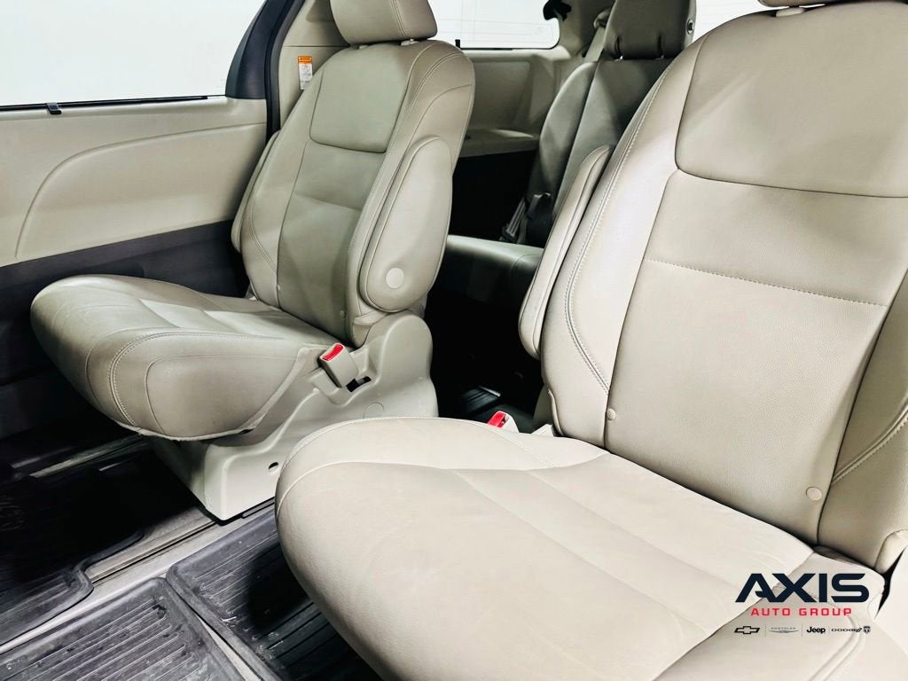 2019 Toyota Sienna XLE Premium 7 Passenger
