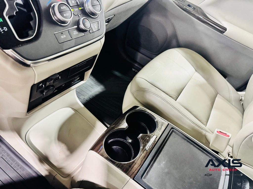 2019 Toyota Sienna XLE Premium 7 Passenger