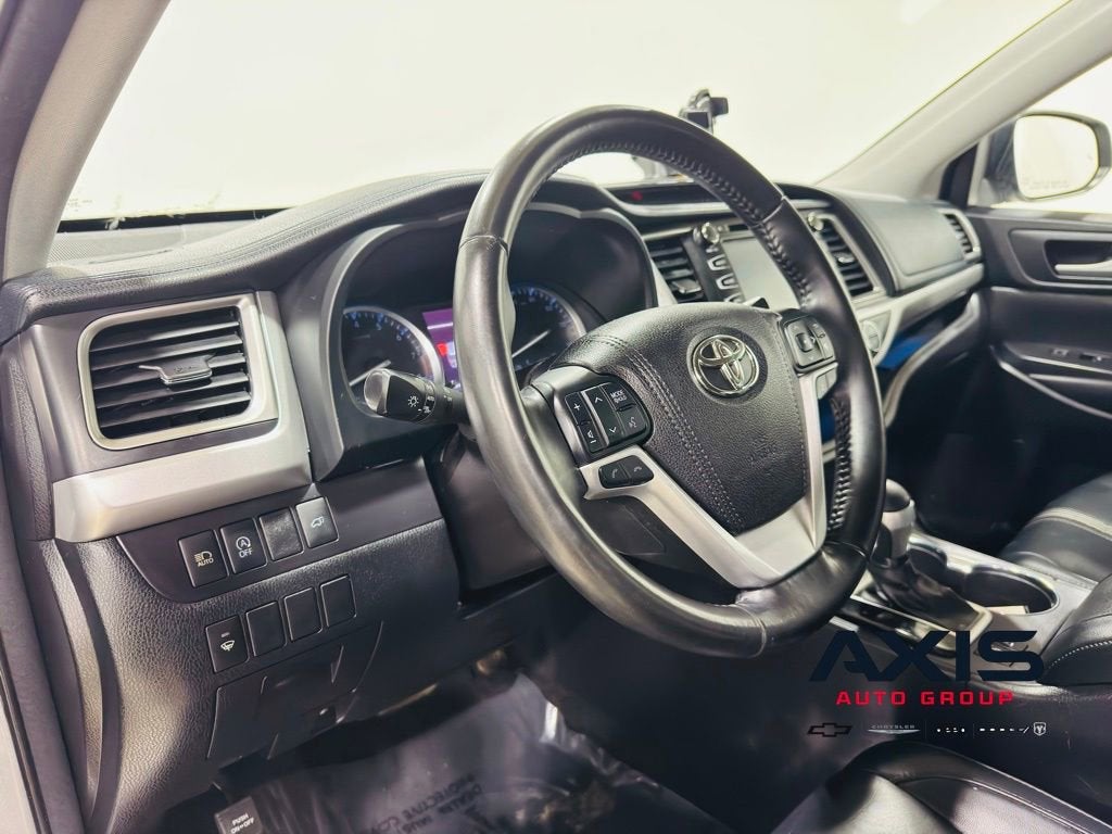 2018 Toyota Highlander SE