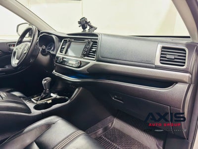 2018 Toyota Highlander SE