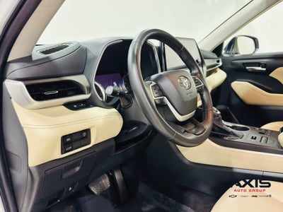 2023 Toyota Highlander XLE