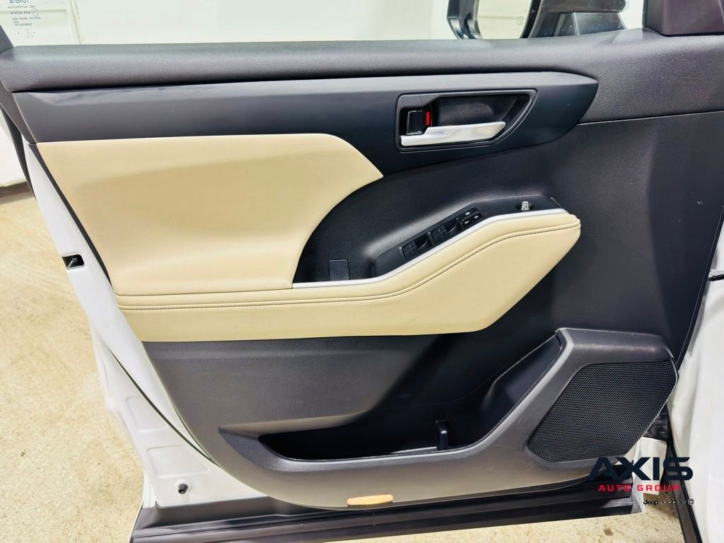 2023 Toyota Highlander XLE