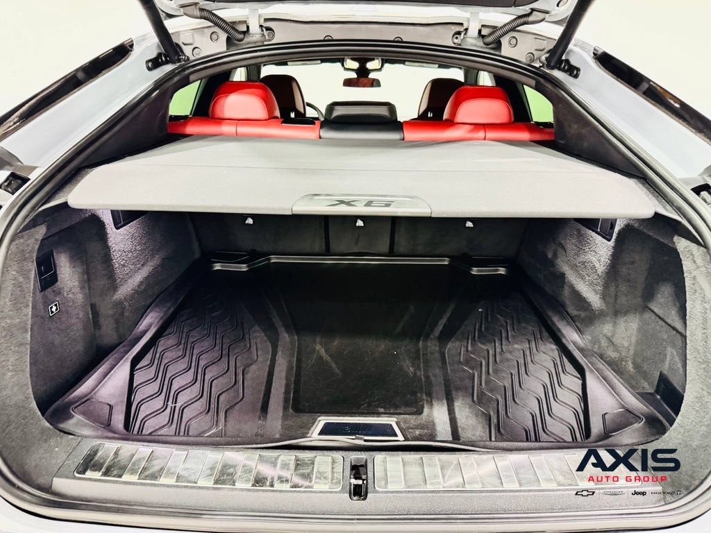 2024 BMW X6 M60i