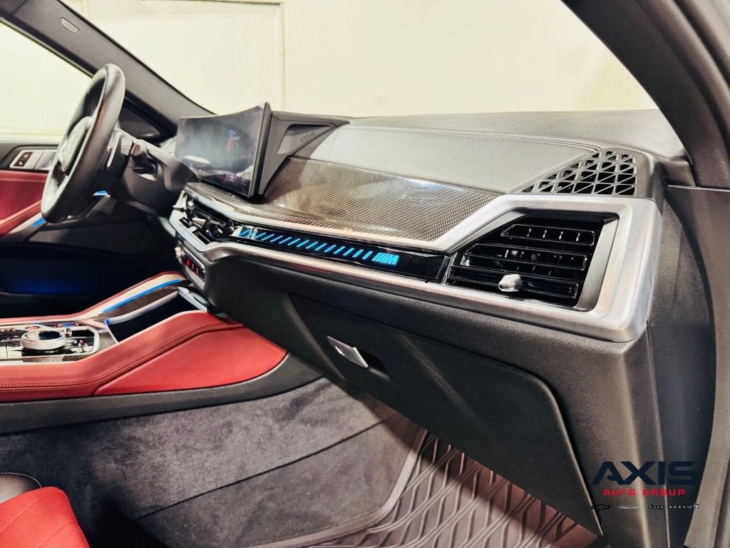 2024 BMW X6 M60i