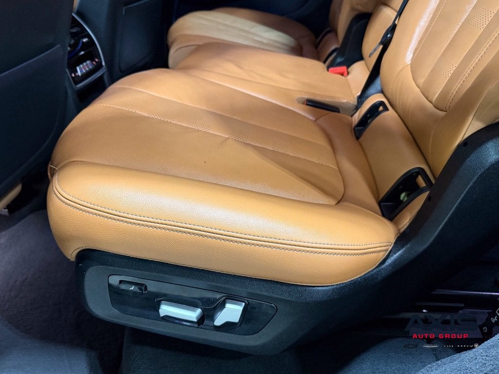 2021 BMW X7 M50i
