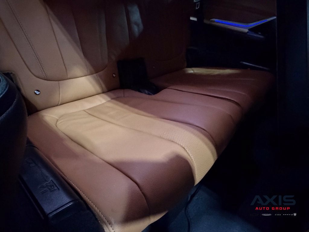 2021 BMW X7 M50i