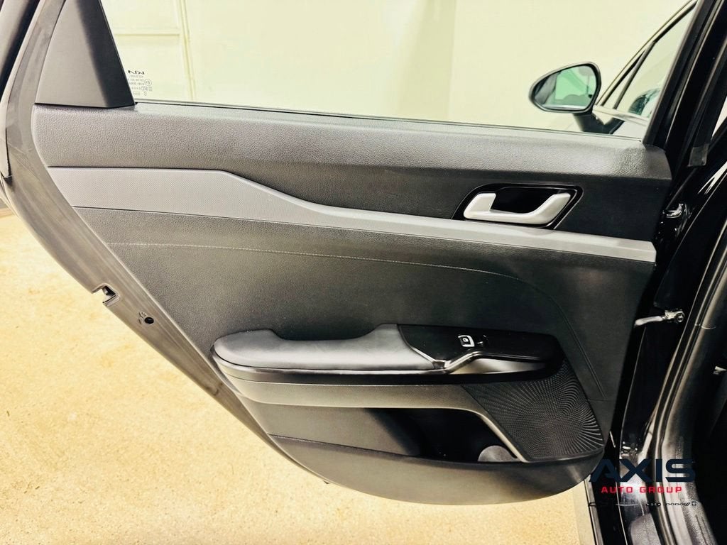 2024 Kia K5 LXS