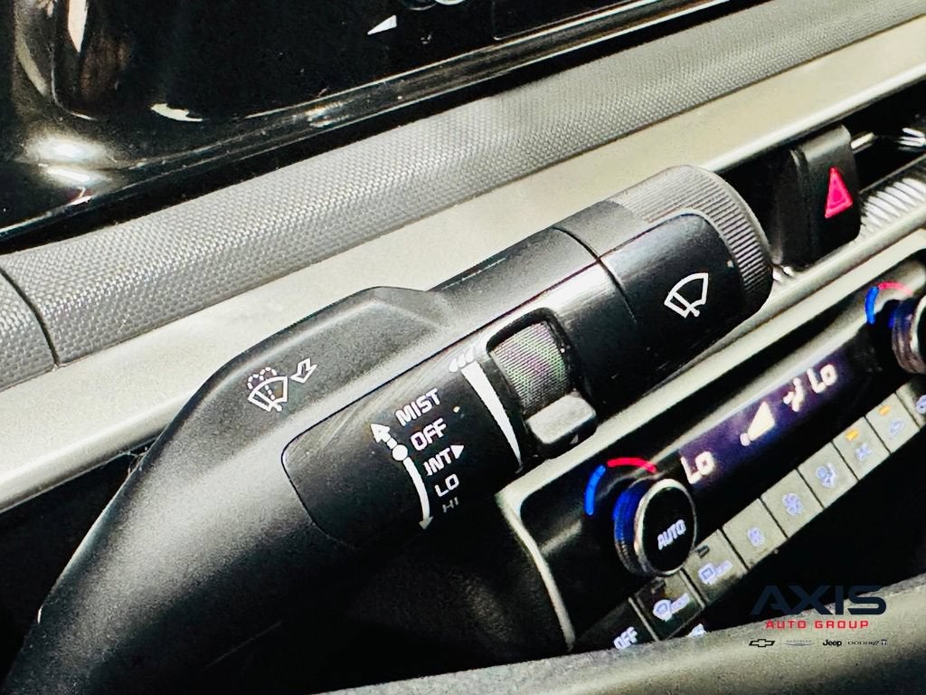2024 Kia K5 LXS