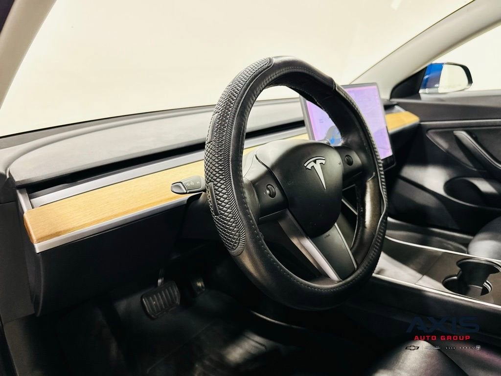 2020 Tesla Model 3 Standard Range Rear-Wheel Drive