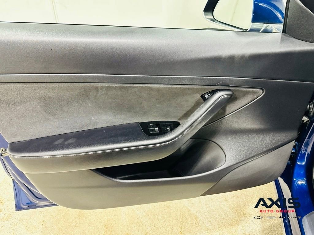 2020 Tesla Model 3 Standard Range Rear-Wheel Drive