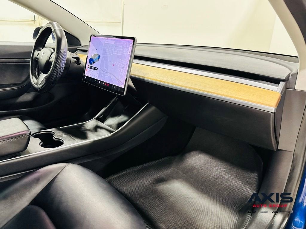 2020 Tesla Model 3 Standard Range Rear-Wheel Drive