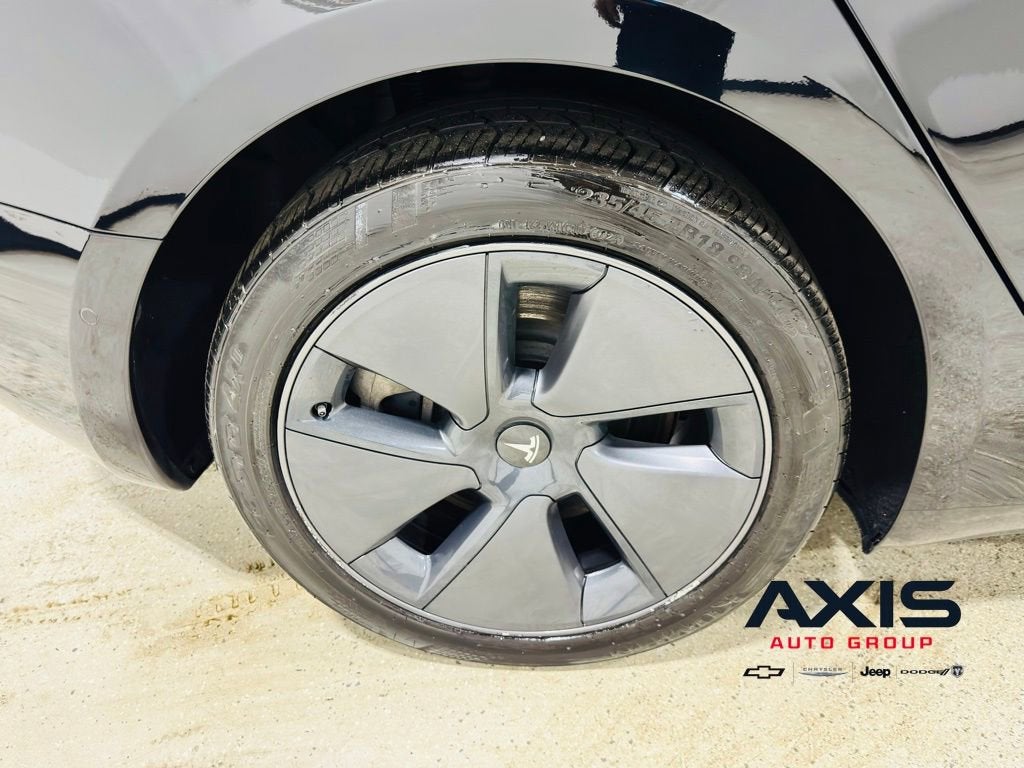 2022 Tesla Model 3 Rear-Wheel Drive