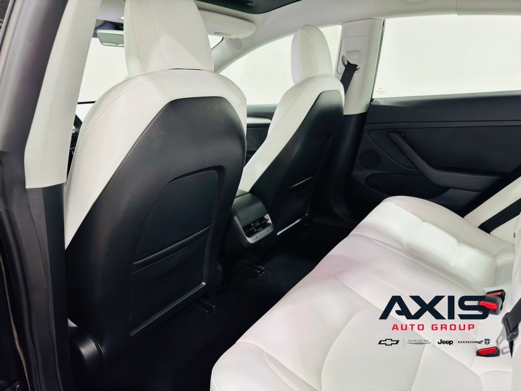 2022 Tesla Model 3 Rear-Wheel Drive