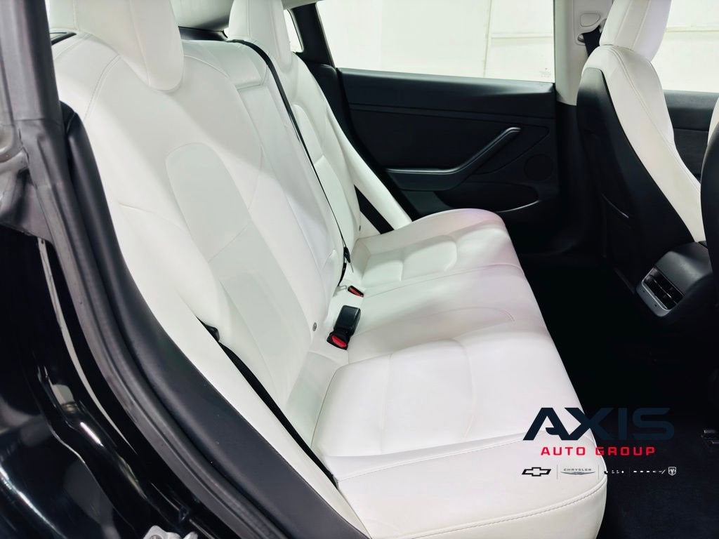 2022 Tesla Model 3 Rear-Wheel Drive